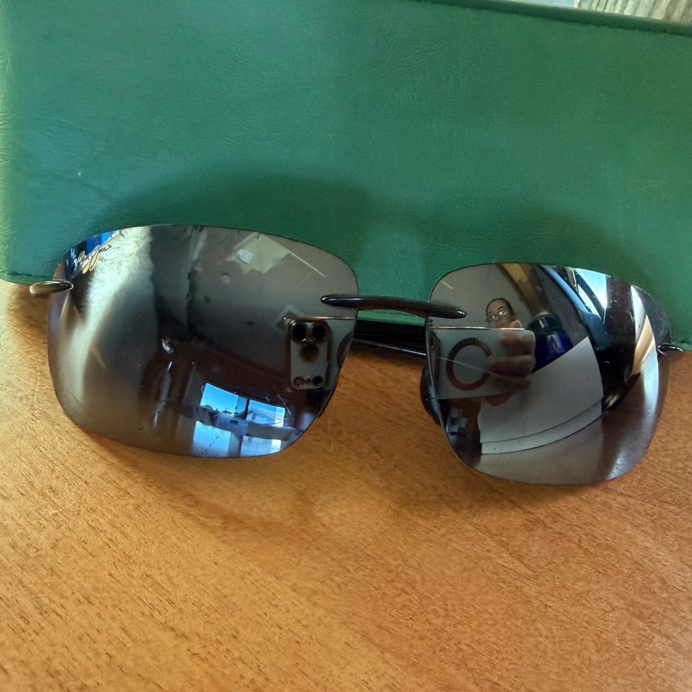 Maui Jim Sport BreaKwall polarized black sunglasses